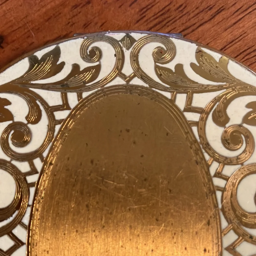 Beautiful antique compact from Art Deco era, made in USA by Elgin American! - Picture 9 of 16